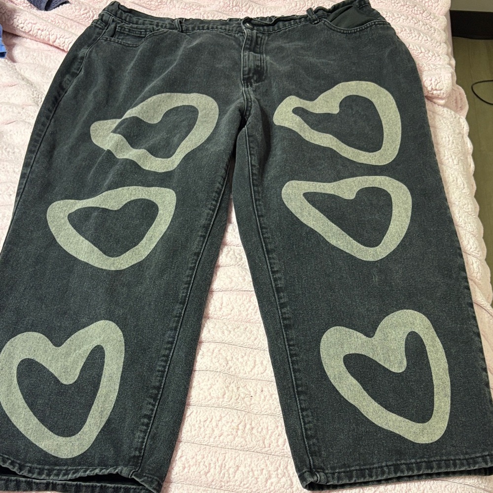 SHEIN Black Jeans with Heart Design